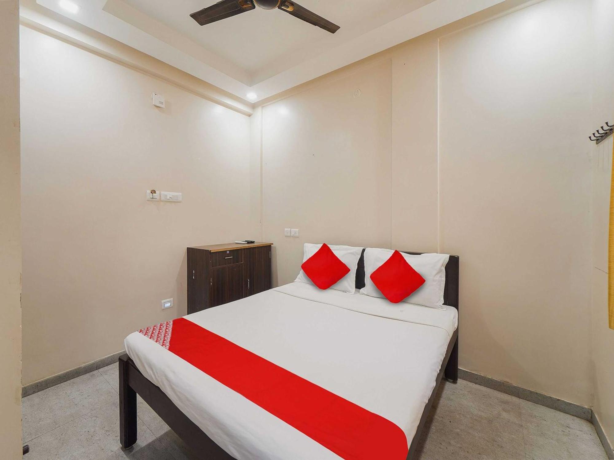 Hotel O Saravana'S Park Chennai Bagian luar foto