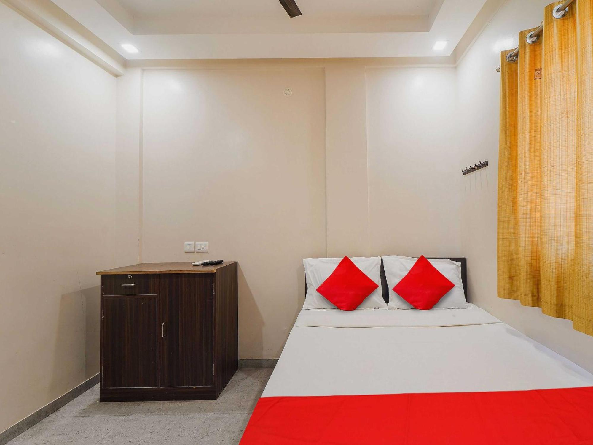 Hotel O Saravana'S Park Chennai Bagian luar foto