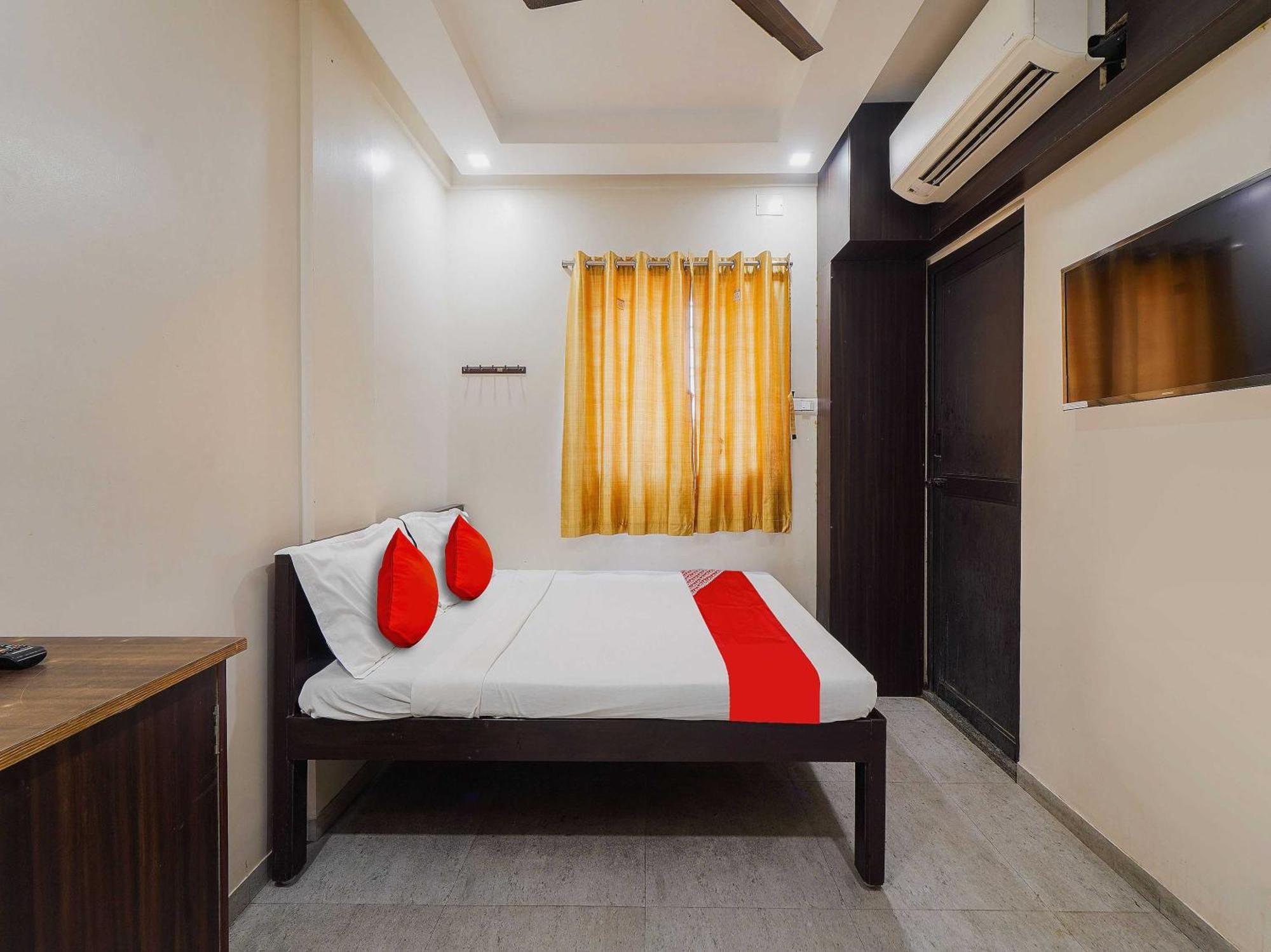 Hotel O Saravana'S Park Chennai Bagian luar foto