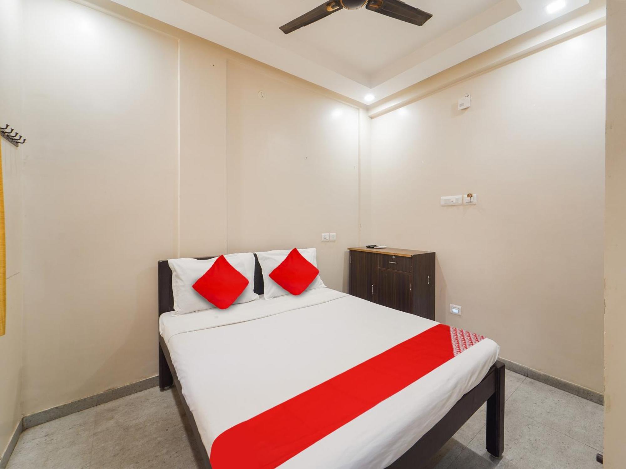 Hotel O Saravana'S Park Chennai Bagian luar foto
