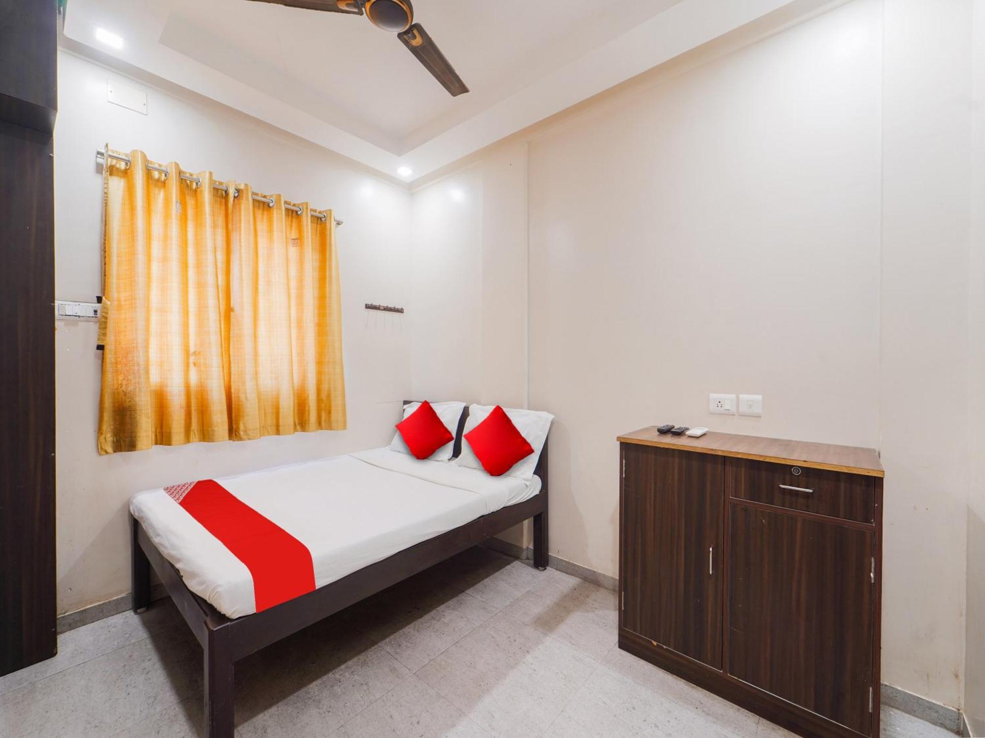 Hotel O Saravana'S Park Chennai Bagian luar foto