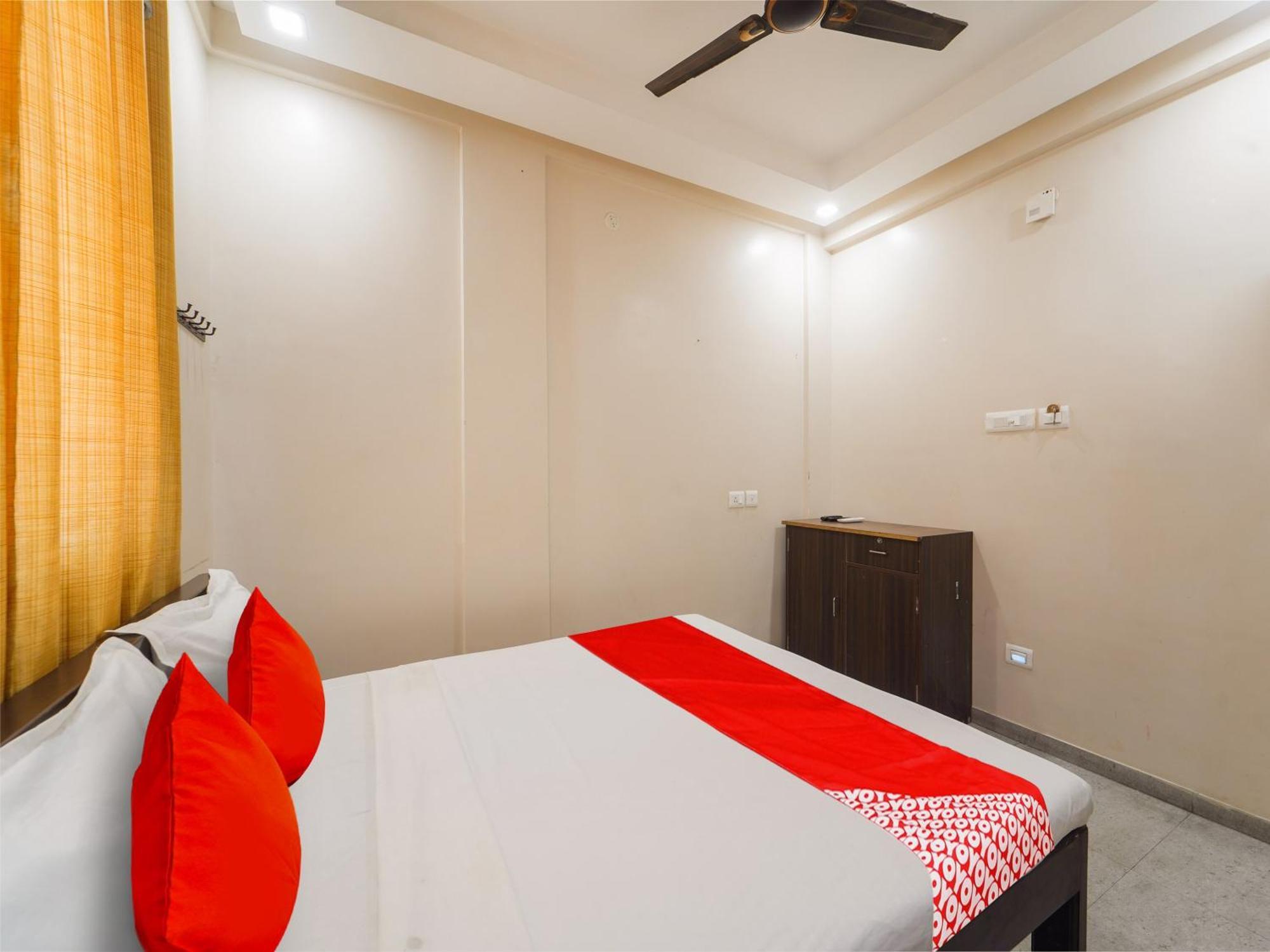 Hotel O Saravana'S Park Chennai Bagian luar foto